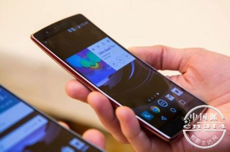lg-g-flex2.jpg