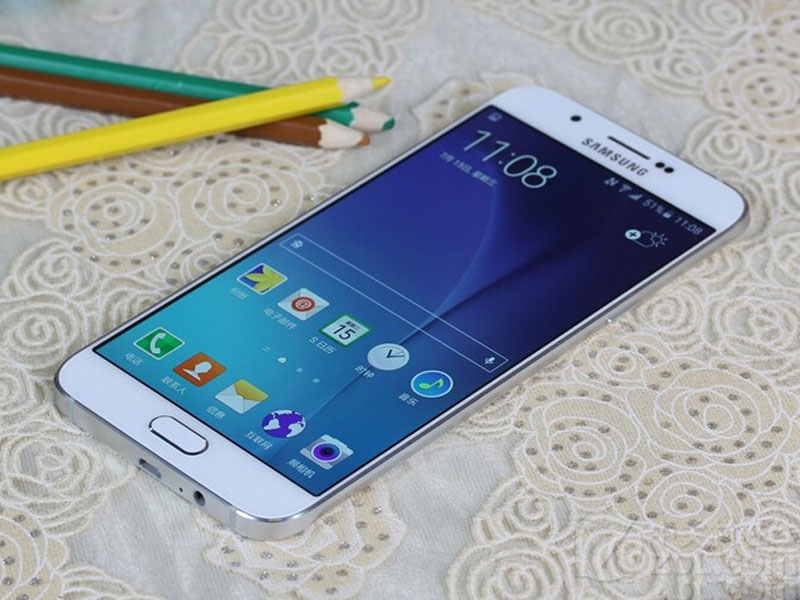 ����GALAXY-A8.jpg