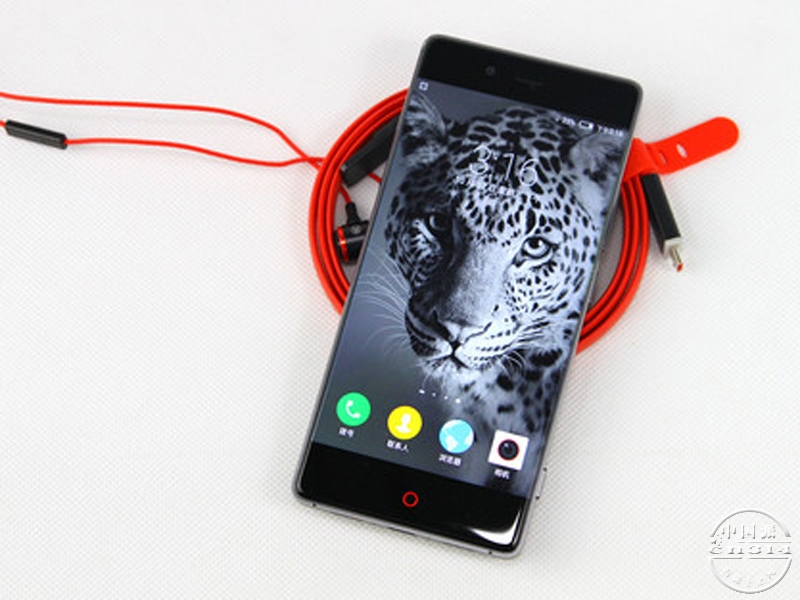 nubia-Z9.jpg