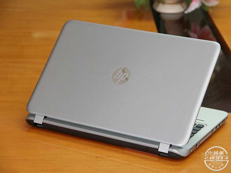 ����С�Ա�-ENVY-15-k301TU.jpg
