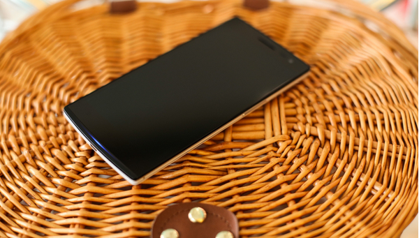 OPPO F7.jpg