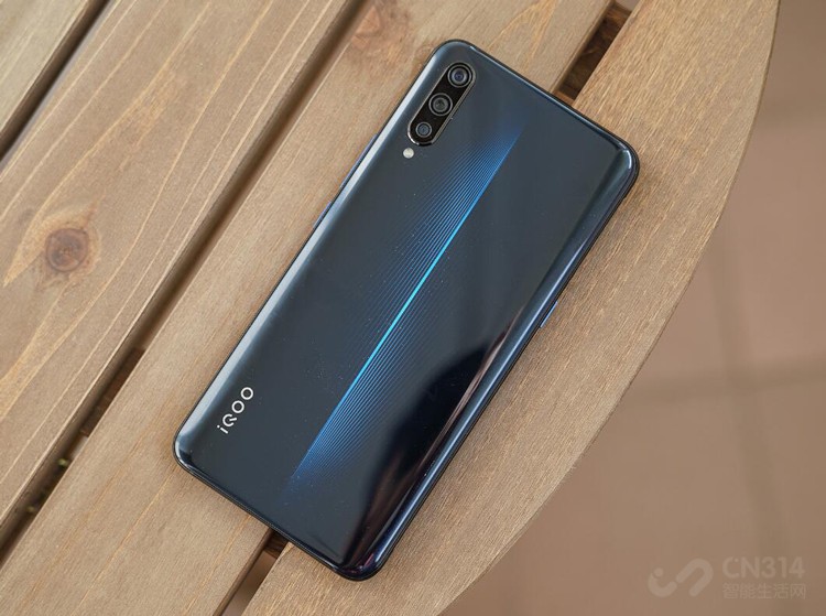 5000mAh÷Ż600Ԫ