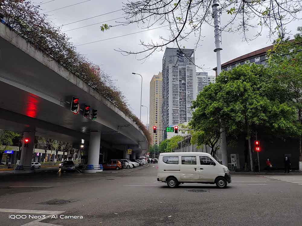 三摄带来唯美照 iQOO Neo3征服各种场景
