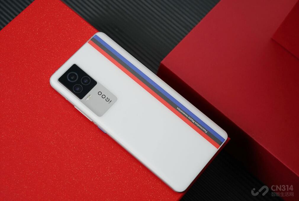 全程高能的一年！iQOO手机2021年盘点