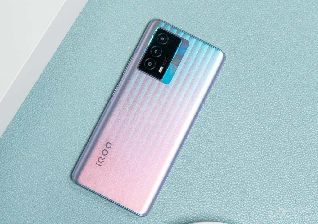 全程高能的一年！iQOO手机2021年盘点