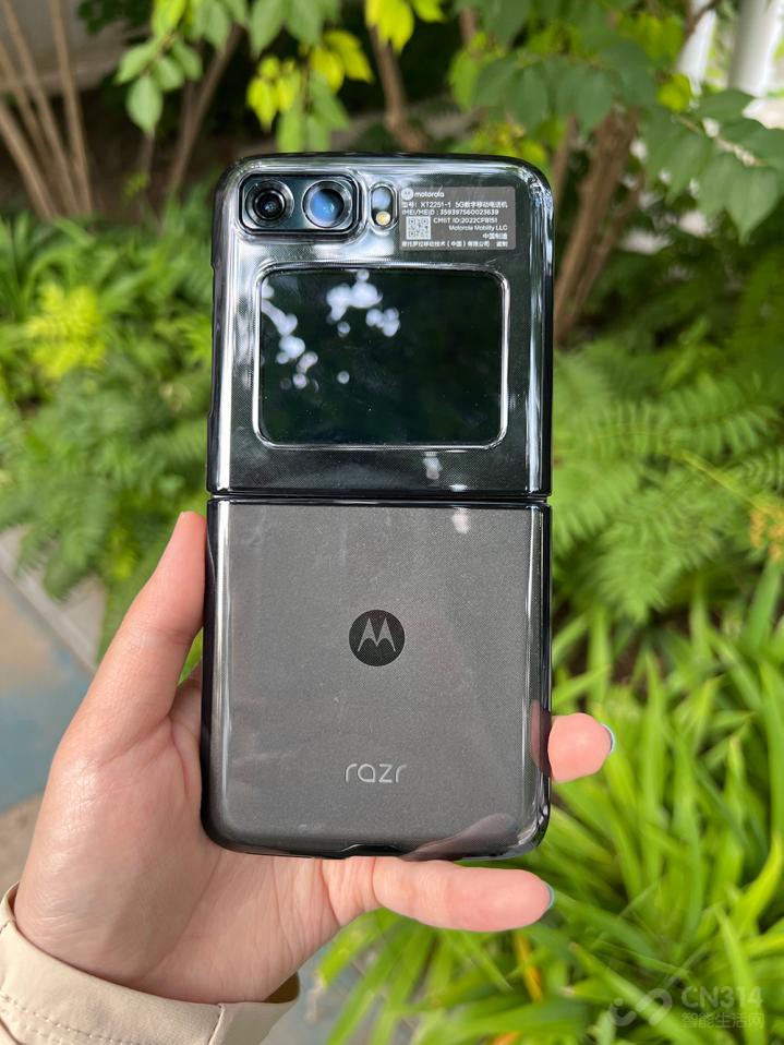 moto razr 2022֮