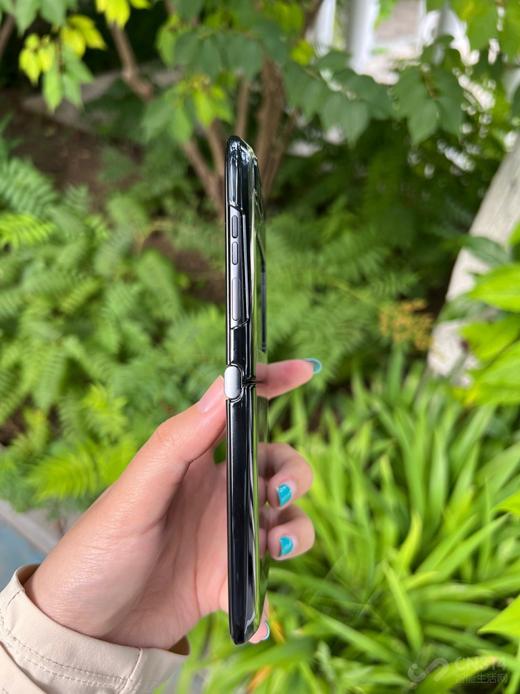 moto razr 2022֮