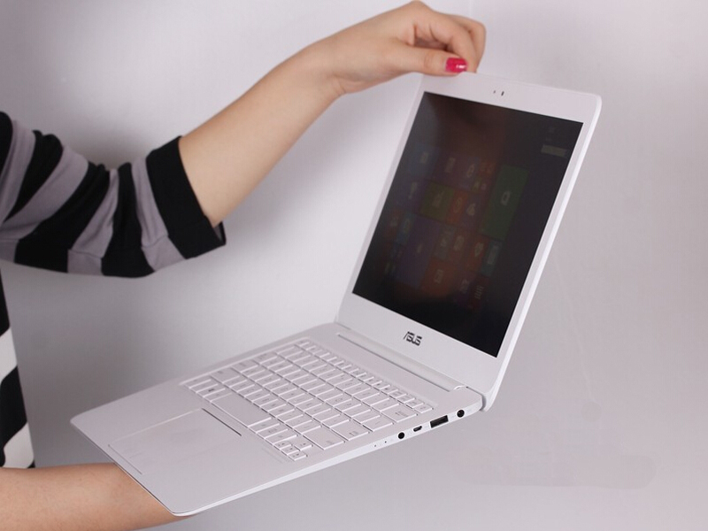 ˶U305FA5Y71.jpg