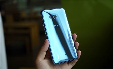 HTC U11.jpg