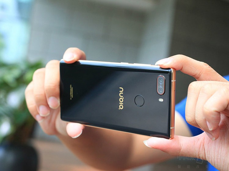 直击用户痛点 新机皇努比亚Z17S开启抢购_中