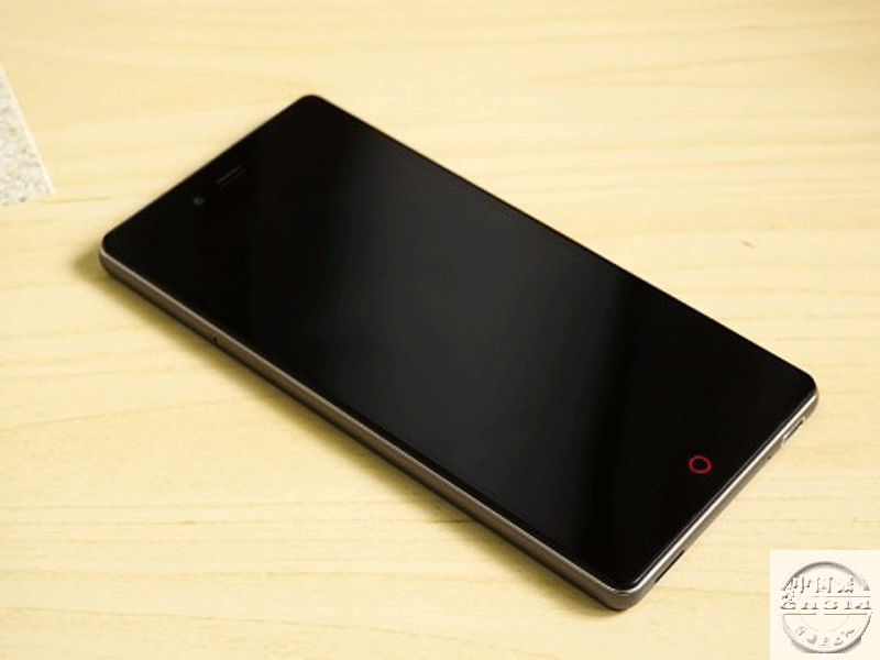nubia-Z9-mini.gif
