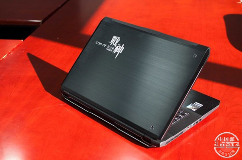սG8-i78172S1.jpg