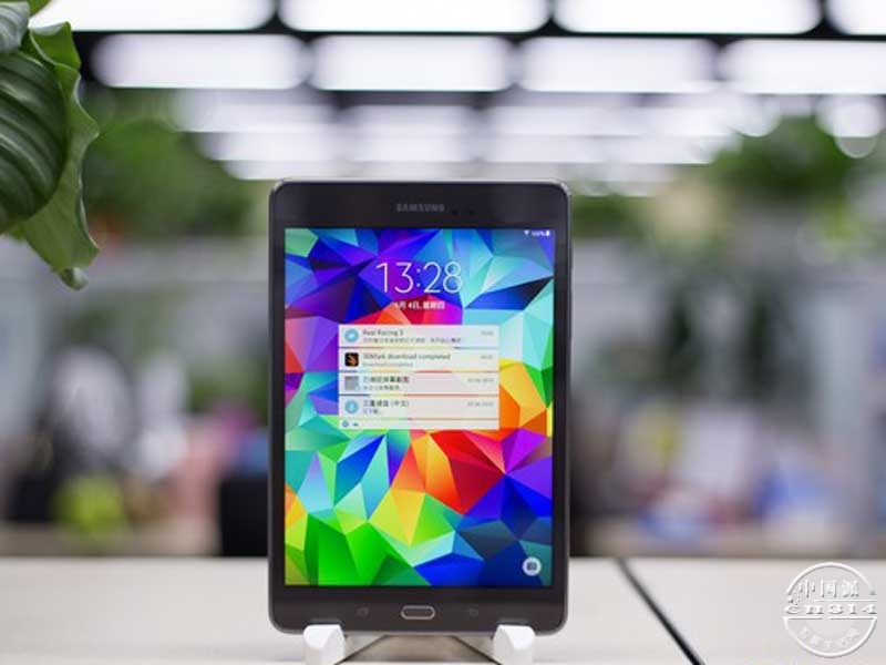 ����GALAXY-Tab-A-8.0.jpg