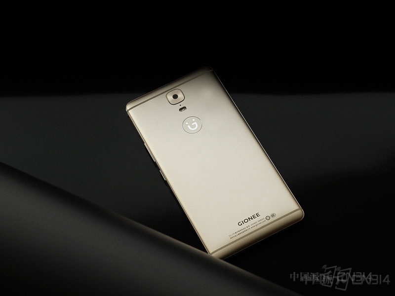 ����M6-Plus.jpg