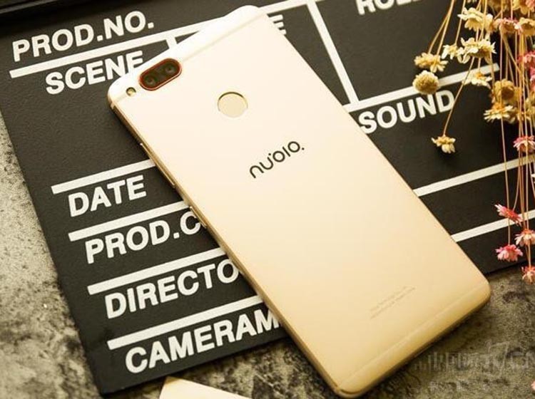 ��Ϸ���ĸ��� �Լ۱ȳ��ߵ��ֻ�ֱ��200    