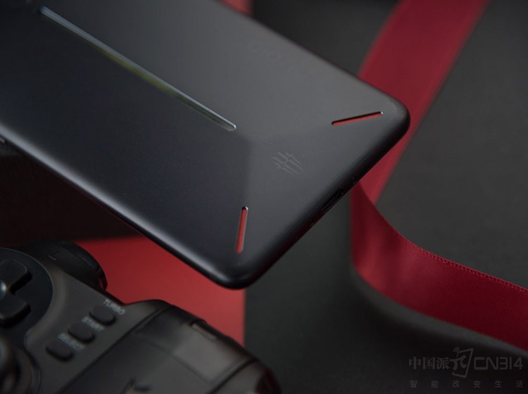 ������� ��ħ�羺��Ϸ�ֻ���һ�����׷�