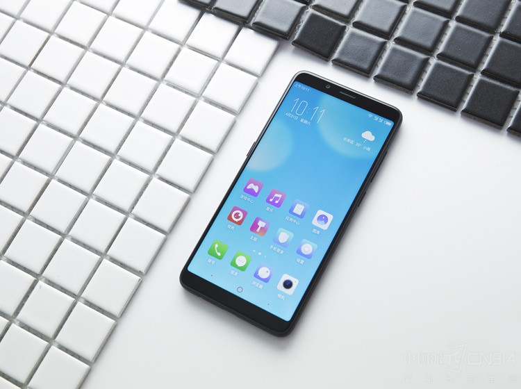 多彩的全能小钢炮!5月3日Z18mini再发售