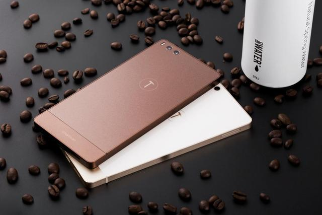 ���Pro�ɿ���ɫ