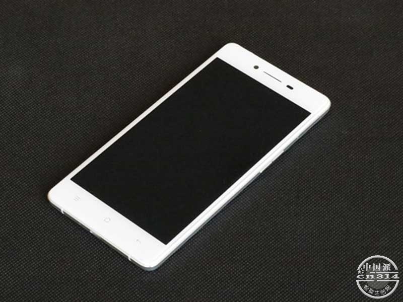 OPPO R7.jpg