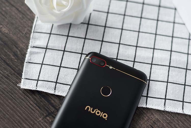 ��������ͷ�ȴ��£����س������ֻ��Ƽ�