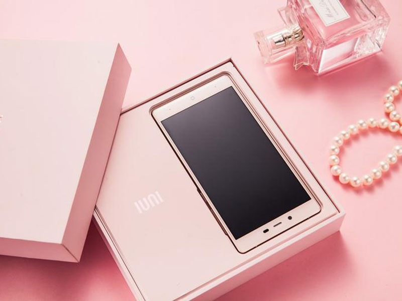 IUNI-i1.jpg
