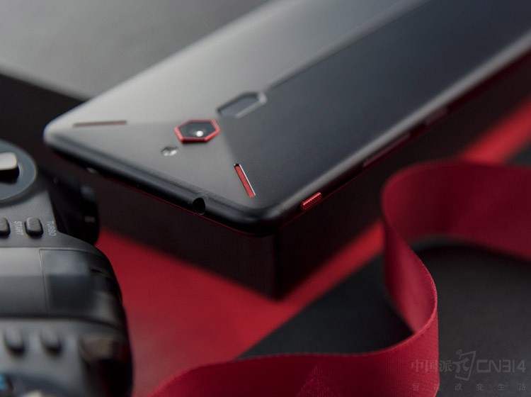 ������� ��ħ�羺��Ϸ�ֻ���һ�����׷�