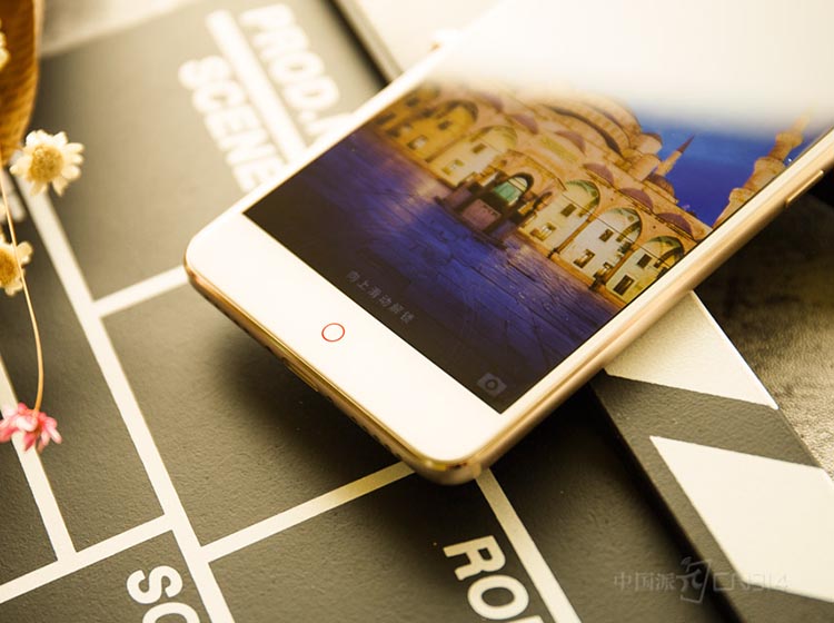 ��ĩ������ѡ�� 6GB˫��СţֻҪ1599��