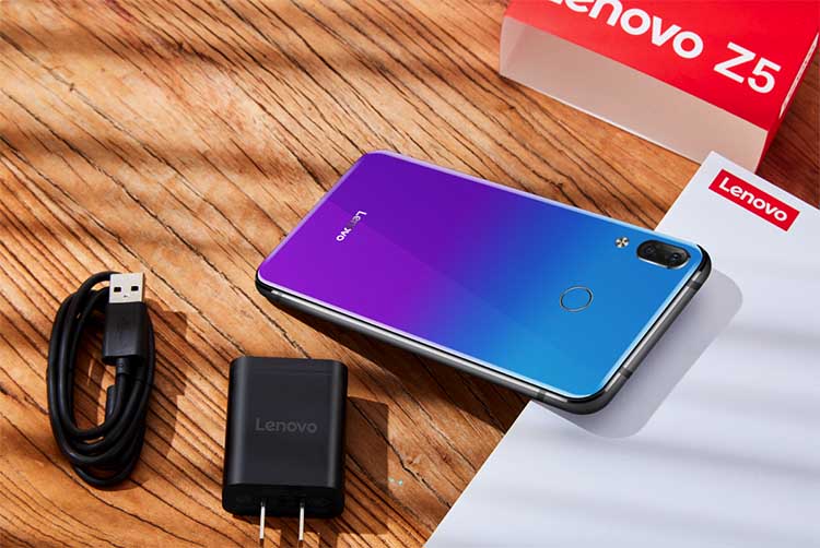 联想Z5流光溢彩的外观设计 堪称颜值巨兽