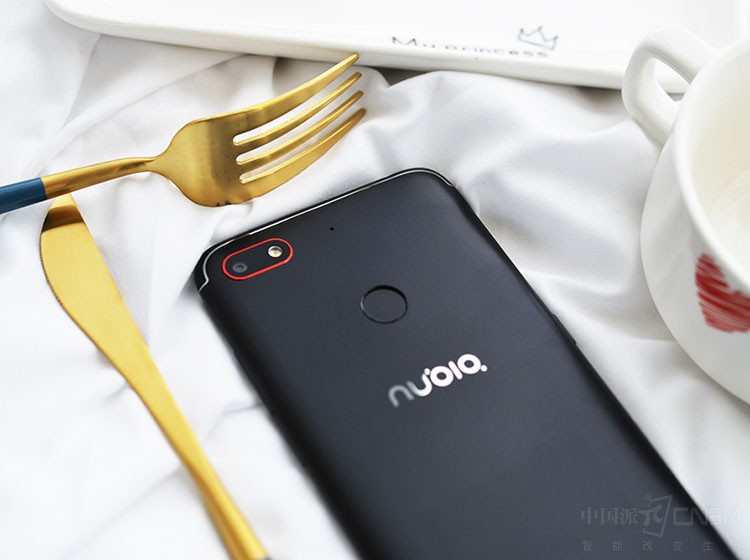 千元机中的新选择 性价比超红米和魅蓝!