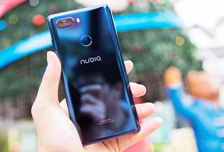 ����Ŭ������èֱ����������Լ������ɢ��