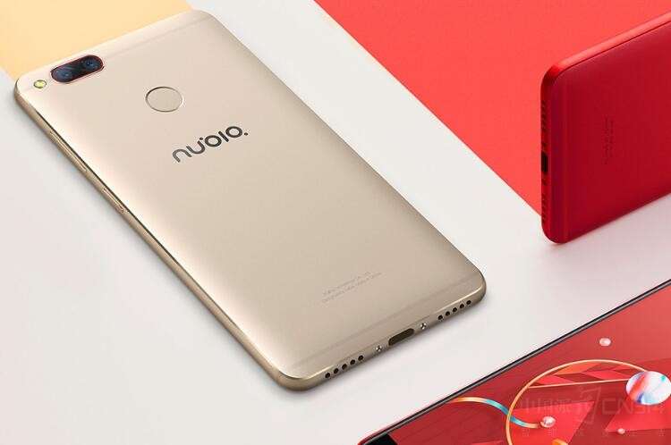 清明踏青,用什么手机才能拍出大片来?