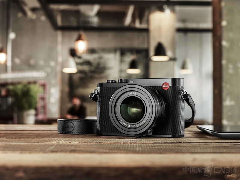 LeicaQ_01_����.jpg