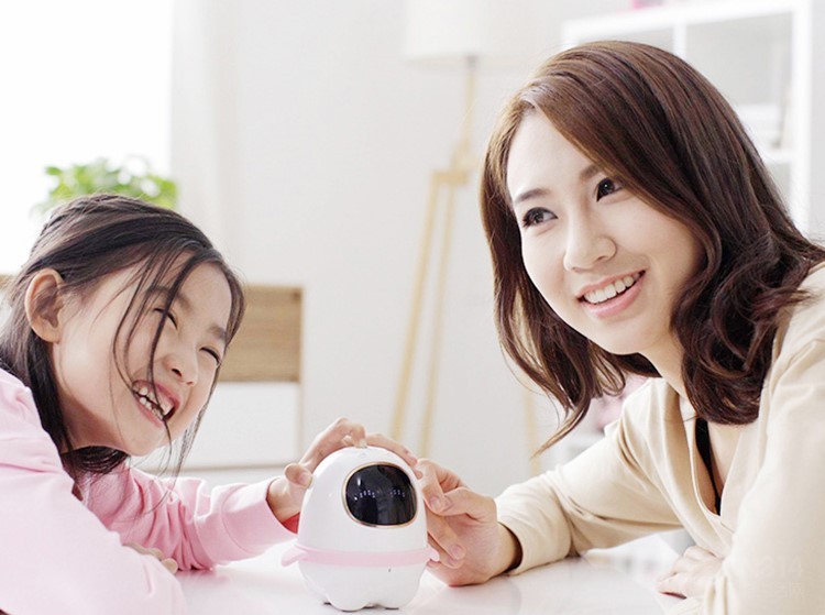 孩子的好伴侣,多款儿童机器人产品任你挑 孩子的好伴侣,多款儿童机器人产品任你挑