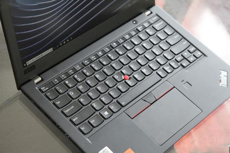 MacBook air ThinkPadҲᱡ