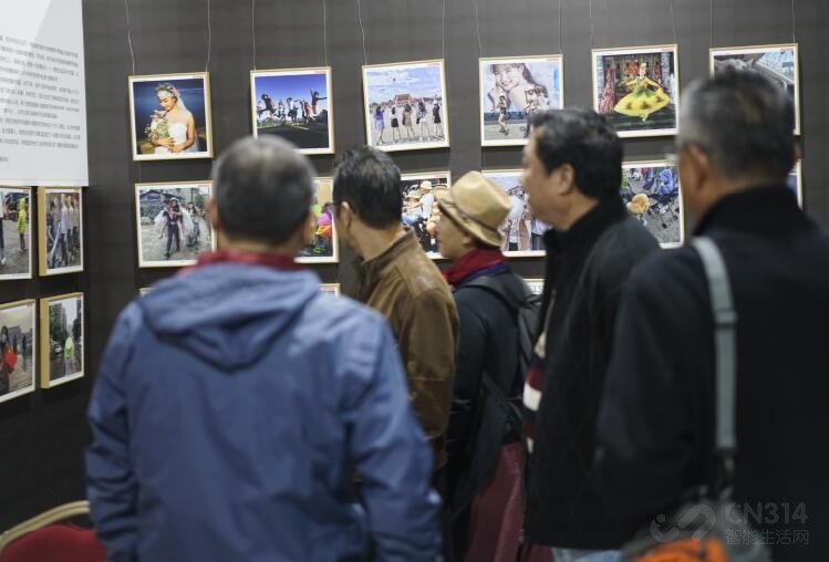 ����˿·Ӱ�������ϣ�Ŭ����X��������