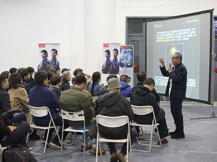 Ŭ�����ֻ���Ӱר�⽲����˿·Ӱ����������