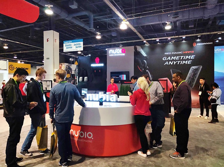 Ŭ����Я������Ʒ��ϯCES��չ