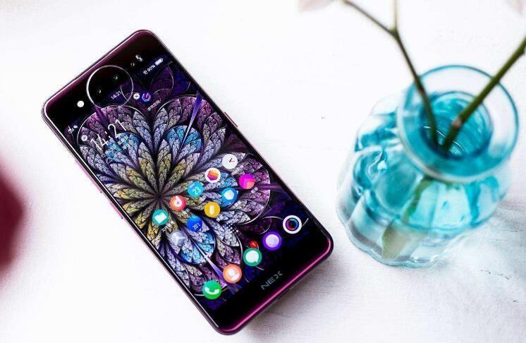 IQOO��ʲô��λ ֻ���˽�vivo���˲�֪��