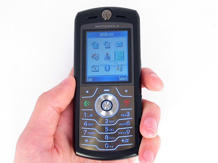 ������µ�MOTO�����ֻ� �㻹�ǵü��