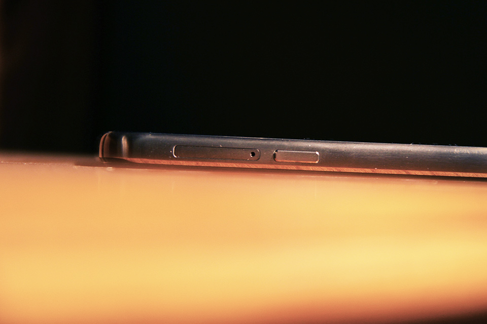 ���µı߿�������˿��û�н�������Ӳ��