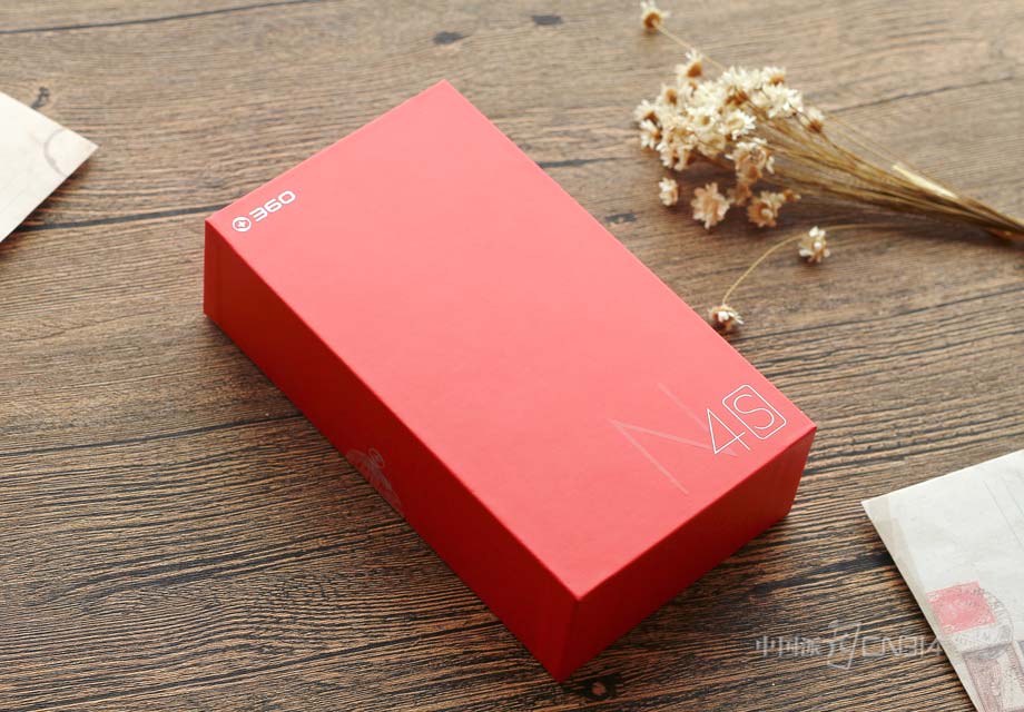 2016��7��15�գ�360�ֻ��ڹ���2016���������������ն˽��ײ����ᡱ�Ϸ�����360�ֻ�N4S�����������ú���۶��ǳ�ֵ������ȥһ̽������