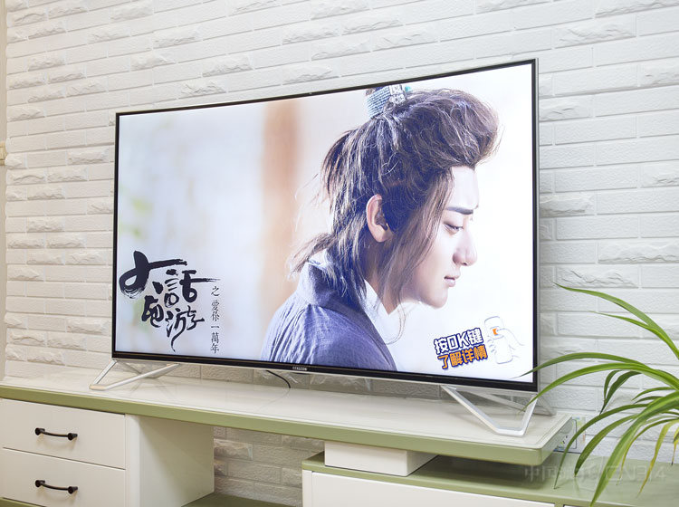 ��̬�Աȶȸߴ�120000:1������������Ϊ���⡣��ֵ���ȸߴ�450nits��������ô�����涼ͨ͸������