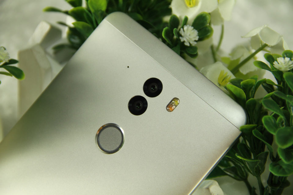 ��������ͷΪ˫1300�����صġ��ǻ�˫�㡱����ͷ��