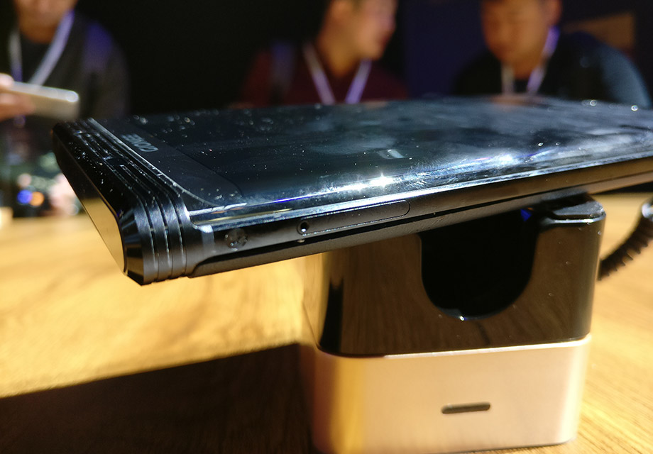 ����M2017�����˸�ͨ����653�˺˴�����������6GB�����ڴ棬����ǿ����ȫ�ܹ�����߶�������ʿ�Ĺ�������