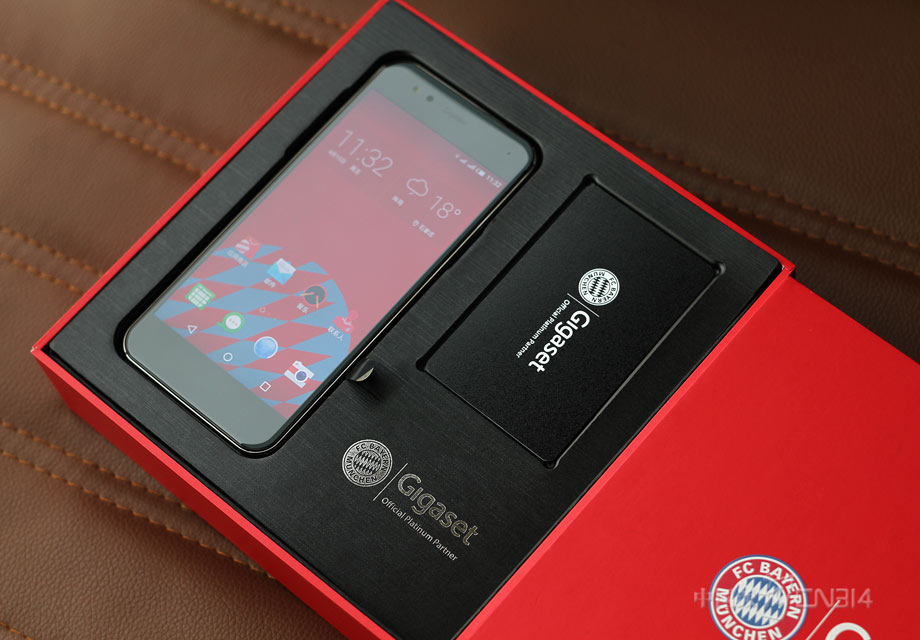 ��Ͳ�����˹Ǵ����ļ�����ʵ��ͨ�����ܣ�Ҳ������ˣ���ʹ��Gigaset ME������ʮ�ּ�࣬��������Ϊ��Ͳ���ڶ��ƻ���������һ���ԡ�