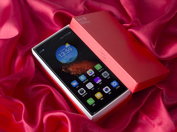 ���������棬Ϊ�������ضȳԼ������׷�絳�ǵ�����N7 Lite������4050����ʱ��������أ����һ���18W��似������������������ʹ��ǿ����ά������������������ڵ����ľ��������30����֮�ڳ���һ�������100�������Ҿ����õ�ء���Ѫ�������ʵ�������660AIE��������LPDDR4X�ڴ�ĵ͹��Ķ�����ֱ�ӹ�ϵ�ġ�