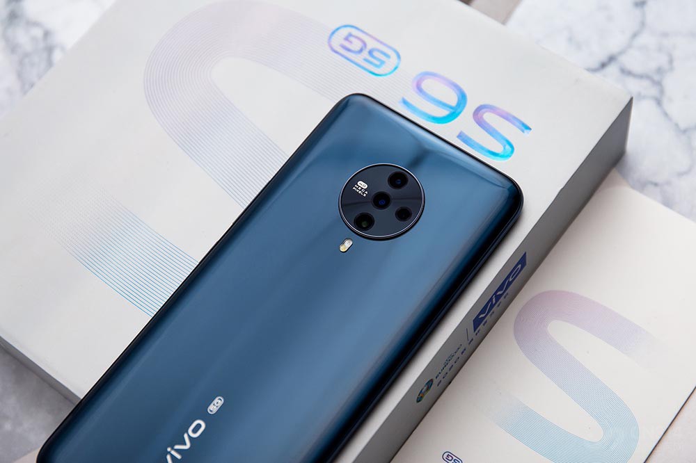 㲣ǰϼ˺ڽƬƣʹͷһŹŵĳƬٷʾֵ鶯кɸС