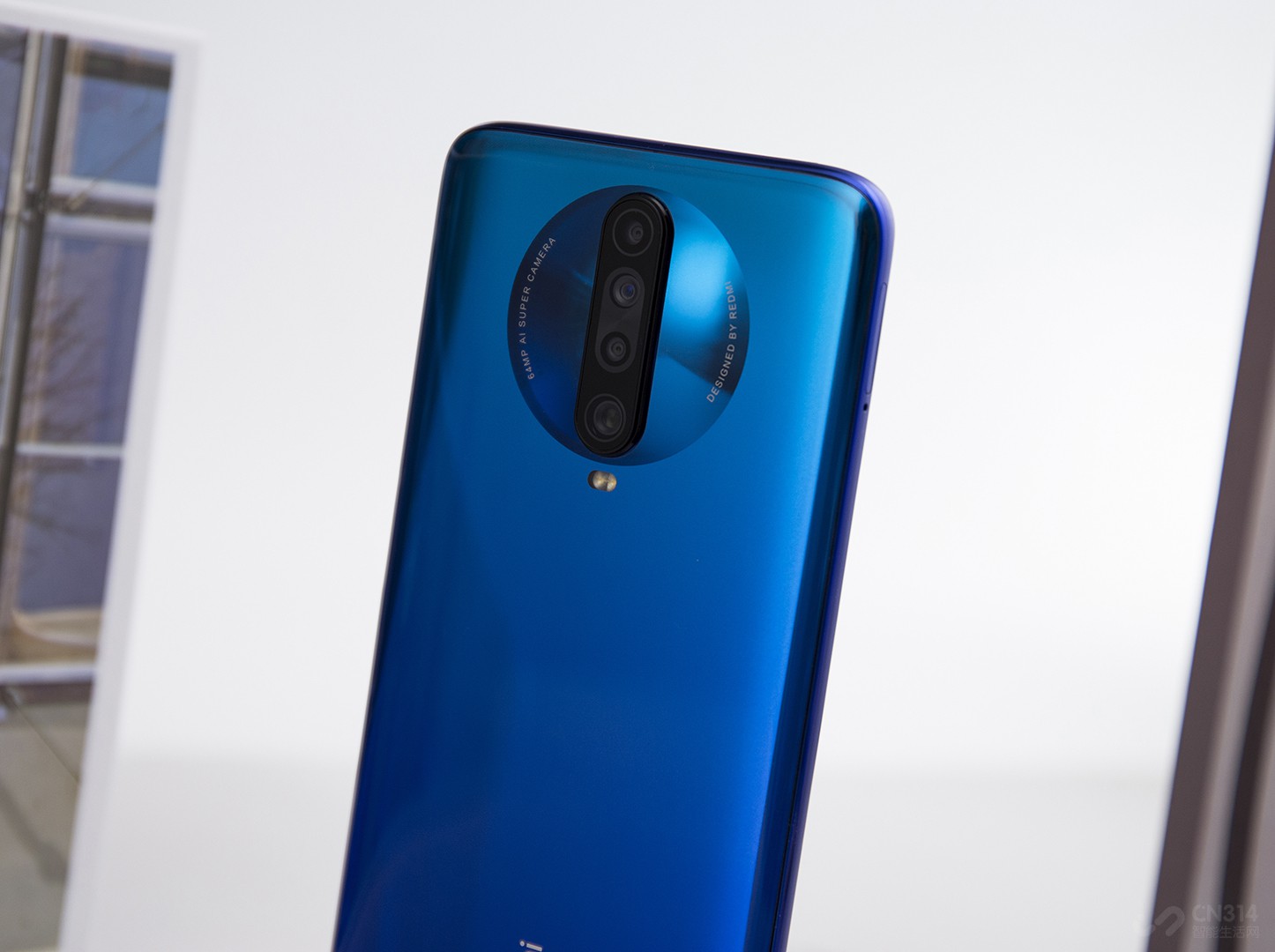 �ֻ��ı��������˳����ܻ�е�ӹ����գ�ͨ���߾�����ʯ��������ַ�����͸��������ʵ���ˡ�Ͷ�һ���Ч�����ٷ�����Ϊ����������Ѥ���Ĺ�Ӱ��͸����ϣ����������˼��ָ߼��С�