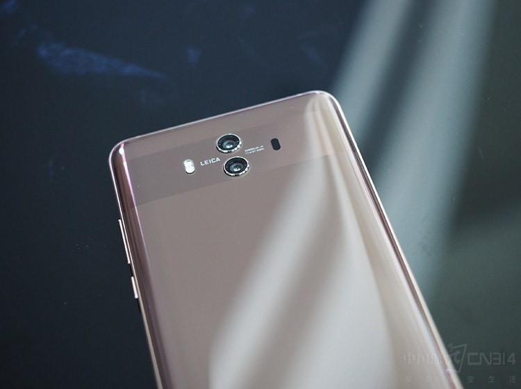 ͬʱ���ڱ���������һ����Ŀ��ƴɫ��������ͷ������ƴɫ���ϴ�ֱ���С����ص���ƣ�����ǧ��һ�档