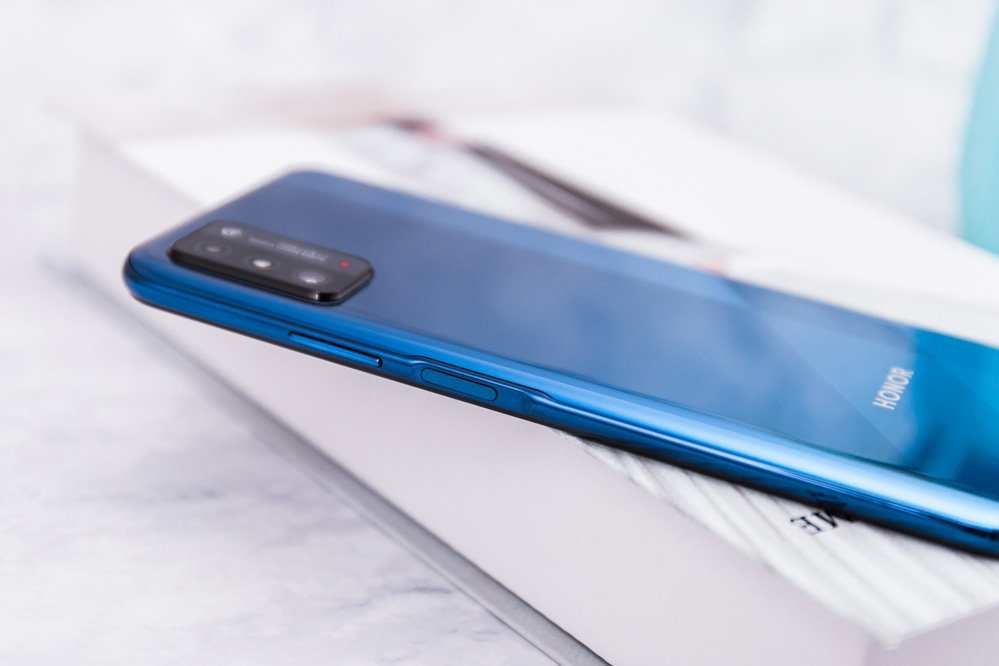 ĵԴ/ָƶһýøɣͬʱҫX10 MAX 7nm յ 800 5G ڣΪϵ˶ʹᴦֻ뻪ΪƲüغдֱܲӹϵɡ